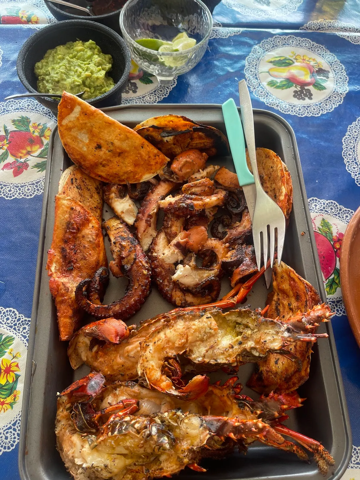 Mariscada especial con pescado, pulpo, camarón y langosta